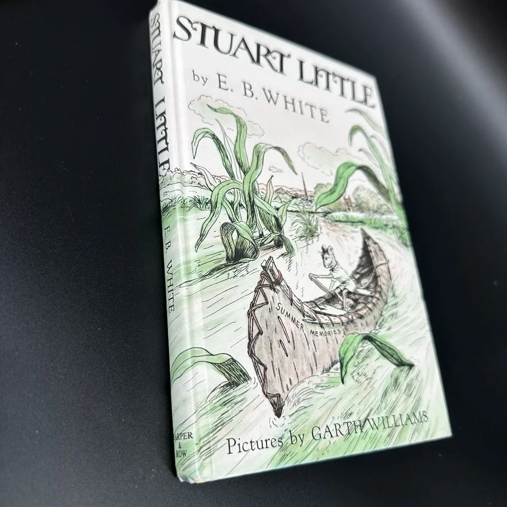 Stuart Little‎ 1945 White E. B. First Edition Early Printing with Dust Jacket